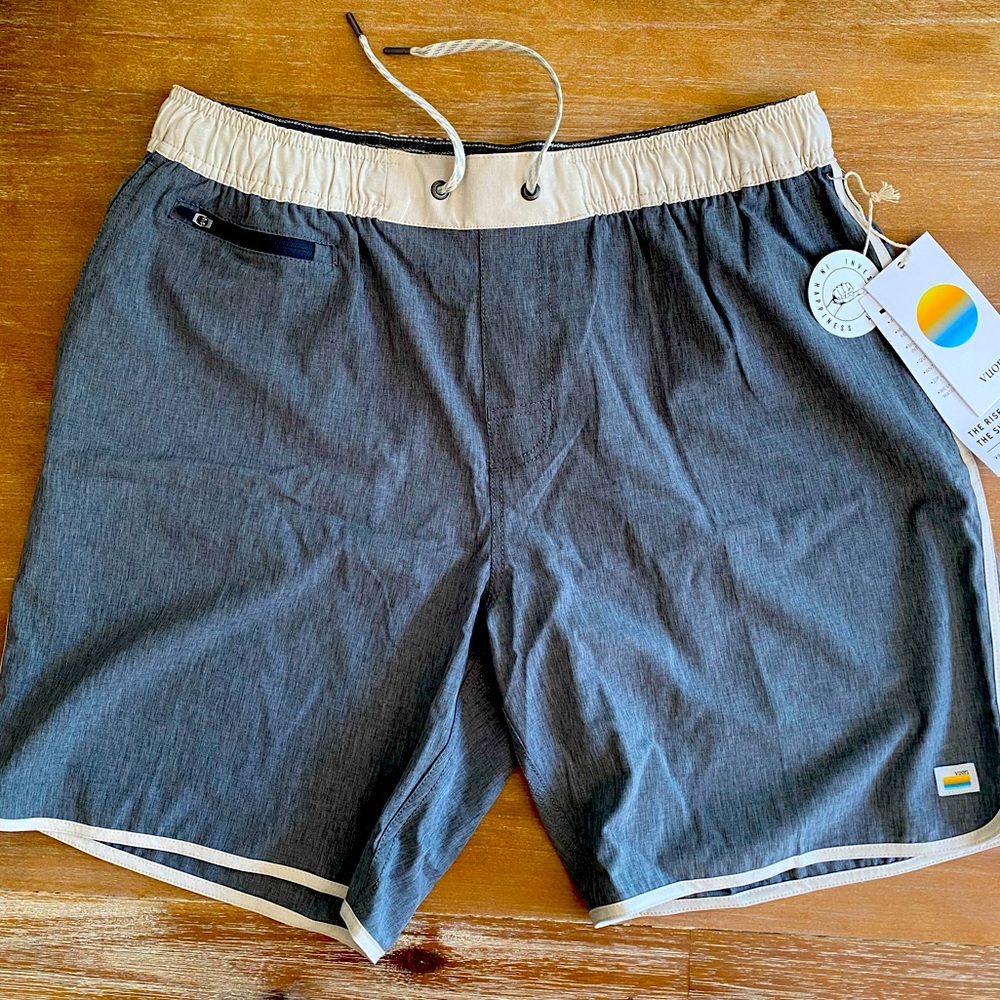 Men’s Vuori Shorts NWT